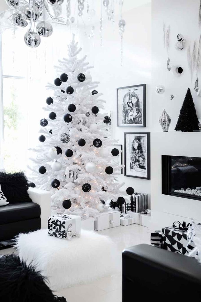 Contemporary Black and White Christmas