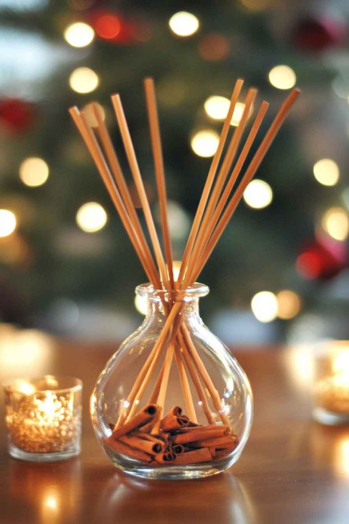 Christmas-Scented Diffusers