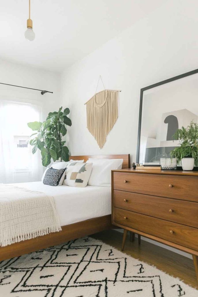 Create a Midcentury Modern Bedroom on a Budget