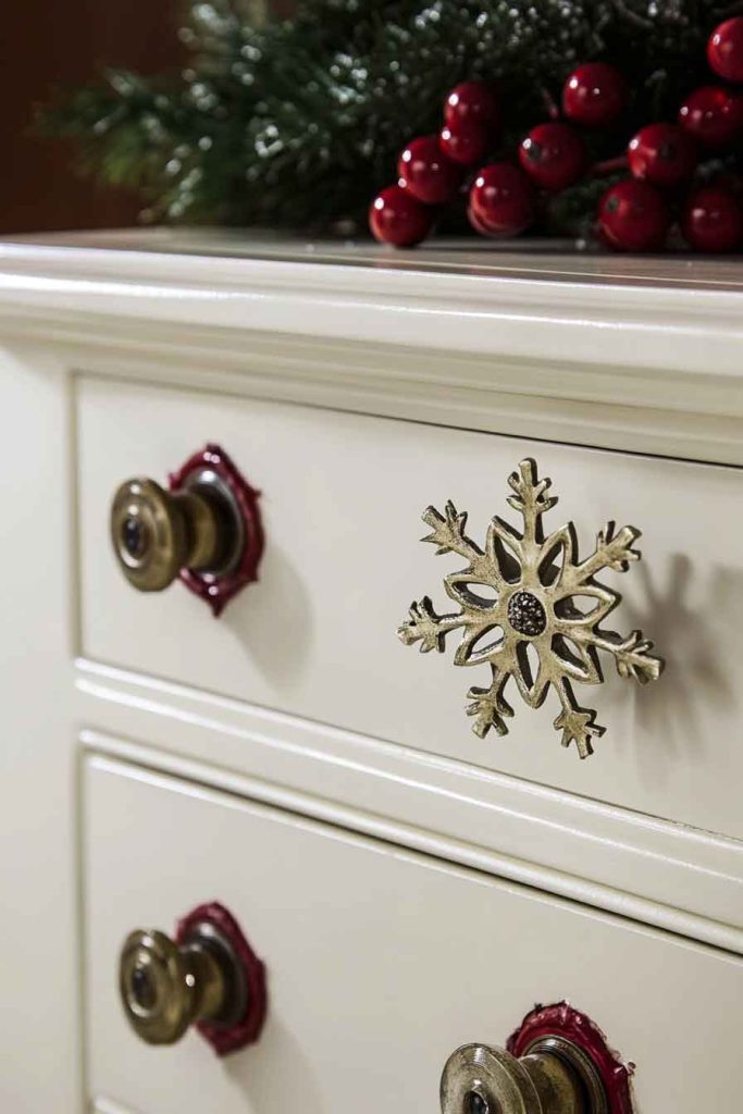 Festive Drawer Pulls