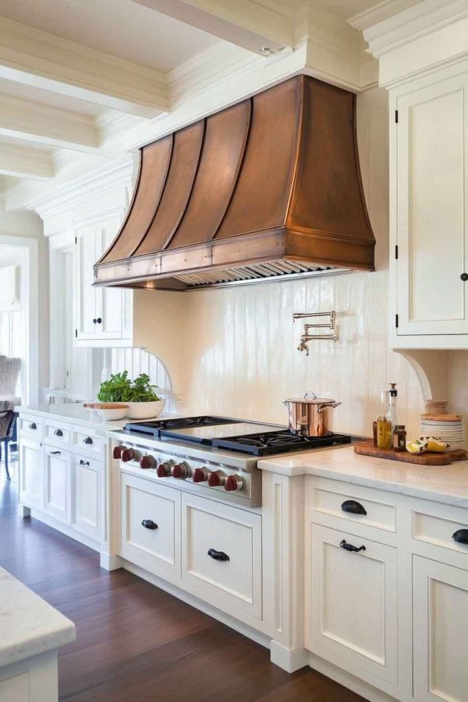 Traditional Range Hood