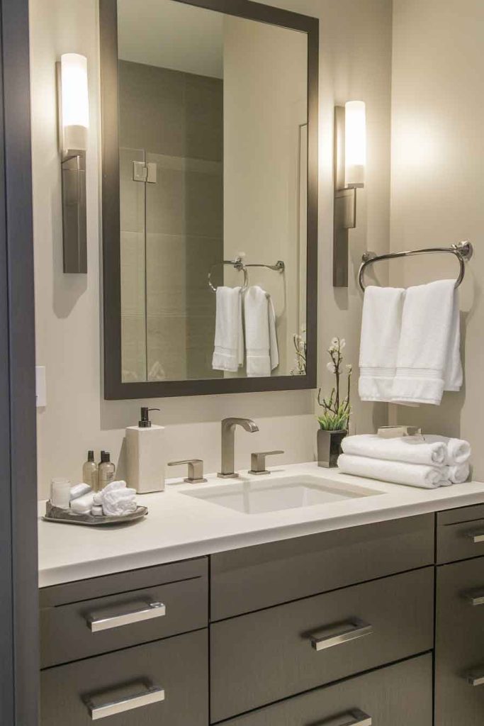 Frameless and Minimalist Options