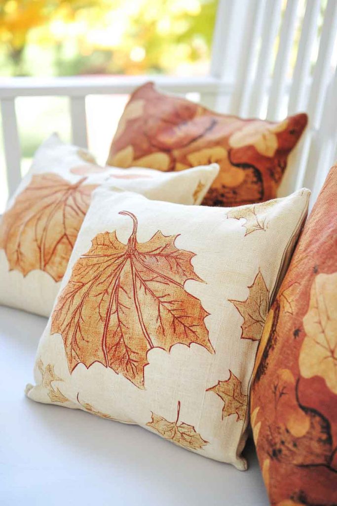 Tea-Stained Fall Pillows 