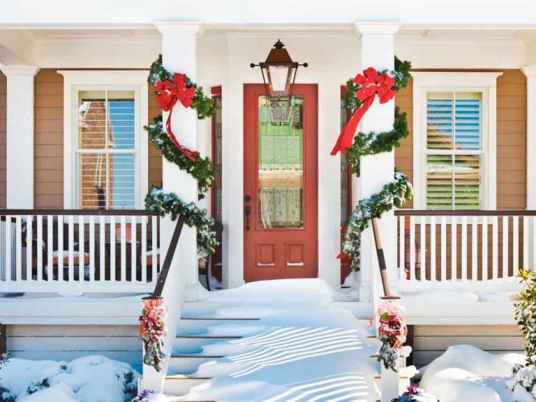 Front Porch Christmas Decor Ideas