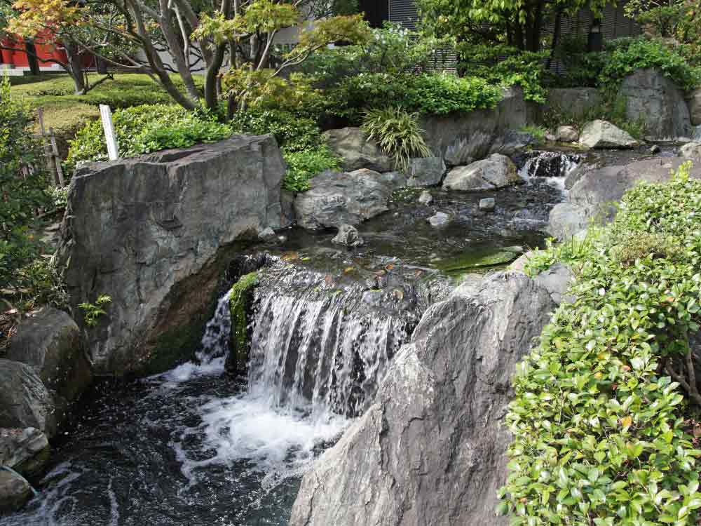 Small Garden Waterfall Ideas