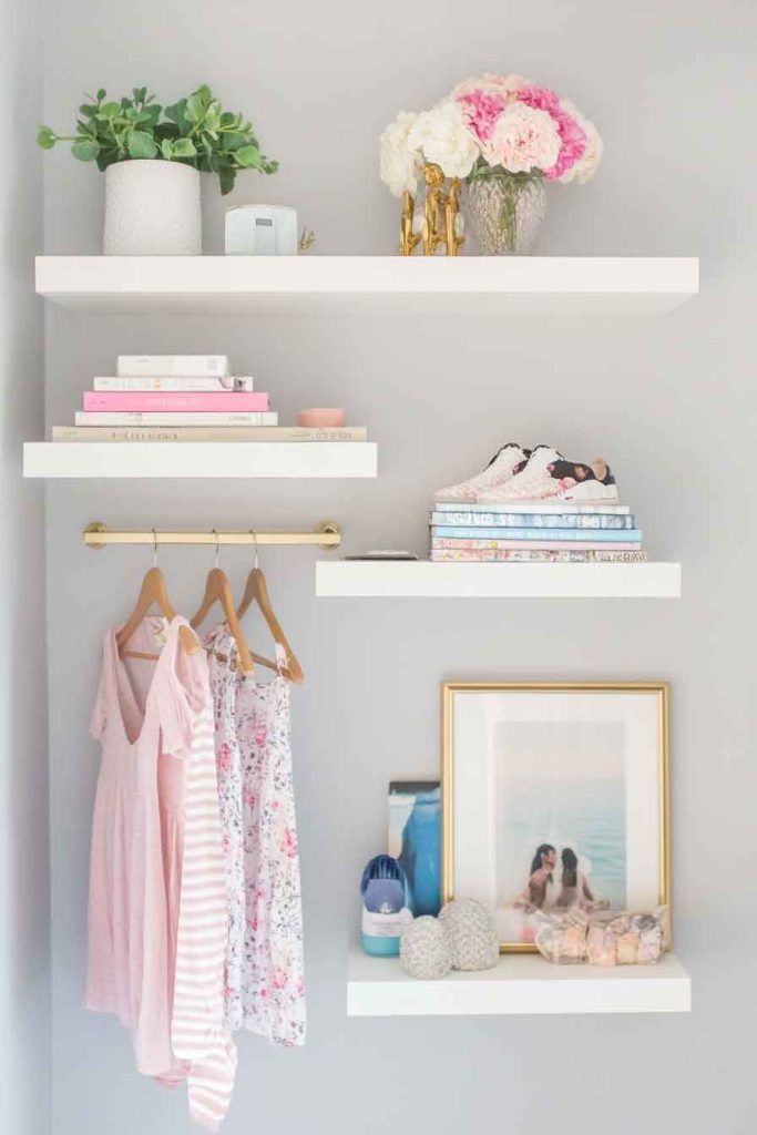 Display Areas for Collections and Interests