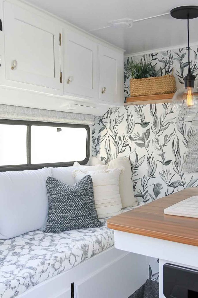 Add Removable Wallpaper