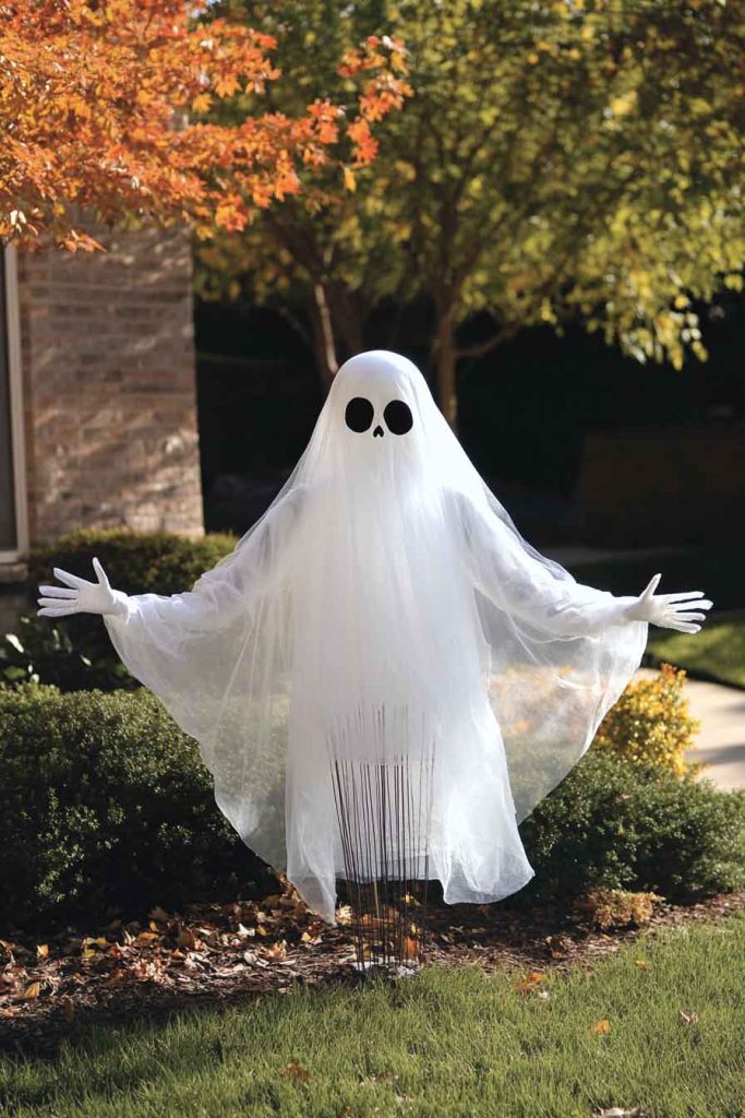 Ghost with Outstretched Arms