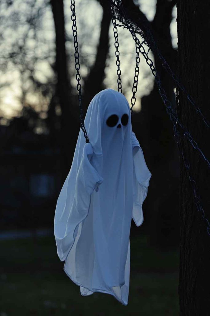 Ghost with Chain Accessories