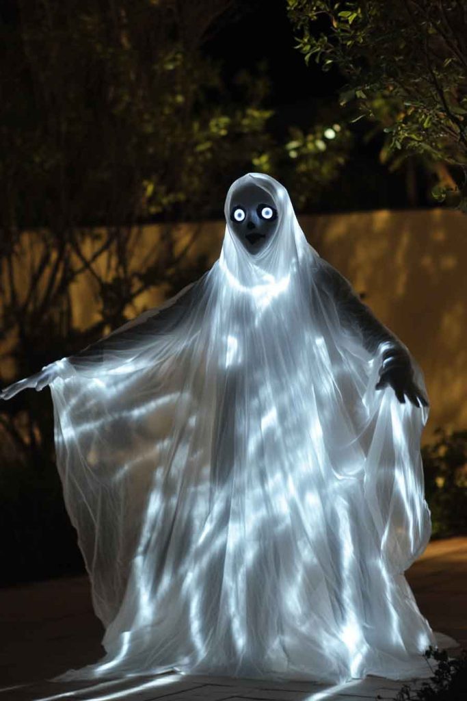 Projection-Mapped Ghost