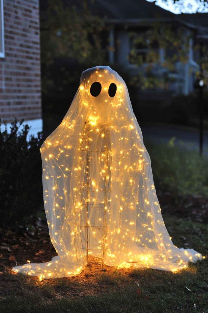 Lit String Light Ghost