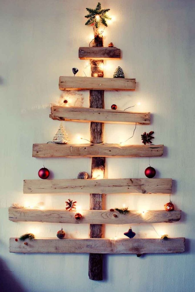 Pallet Wood Christmas Tree Wall Art