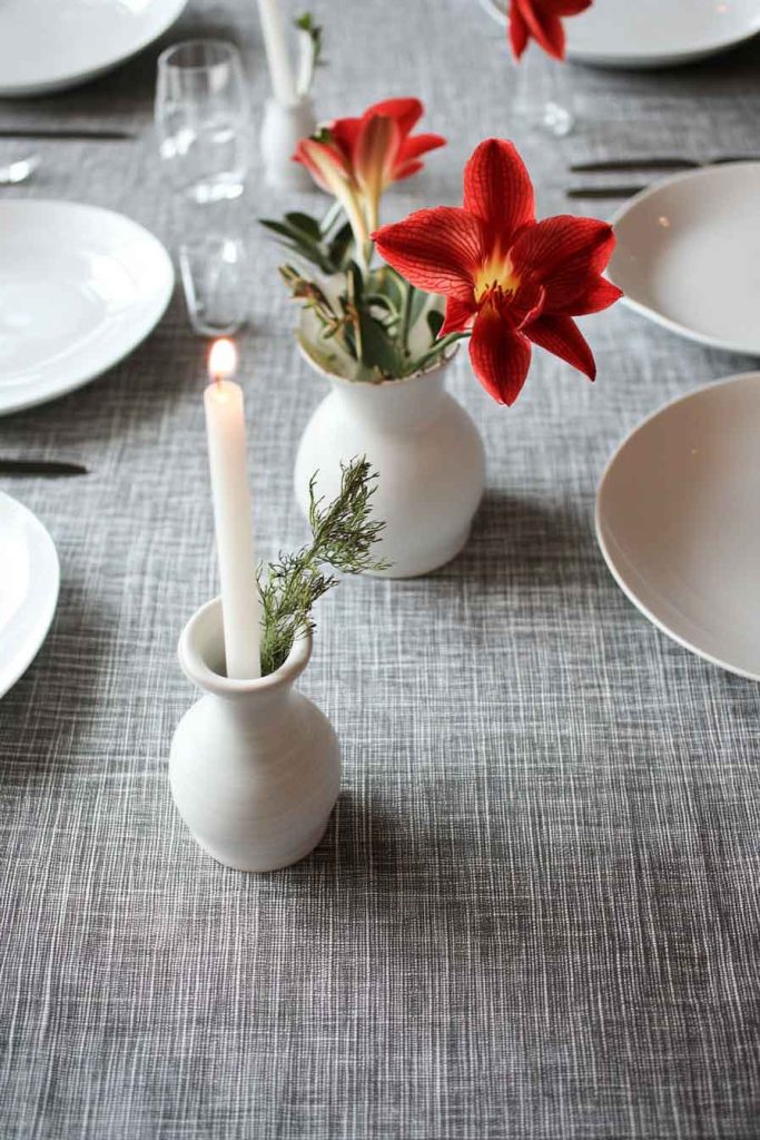 Modern Minimalist Christmas Table
