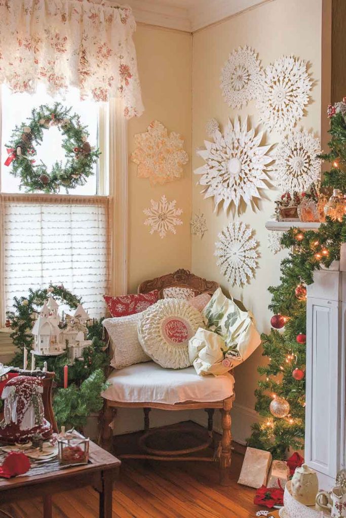 Vintage Christmas with Handmade Paper Decorations