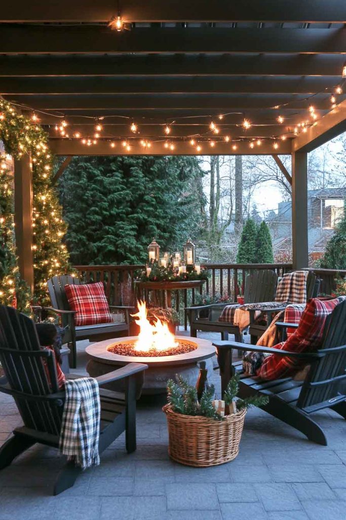 Enclosed Patio with Outdoor Comfort