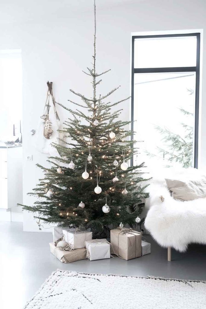 Minimalist Scandinavian Christmas
