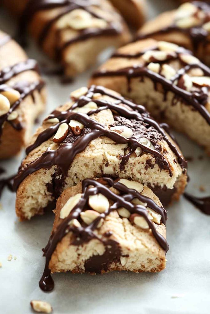 Hazelnut Biscotti with Chocolate Drizzle